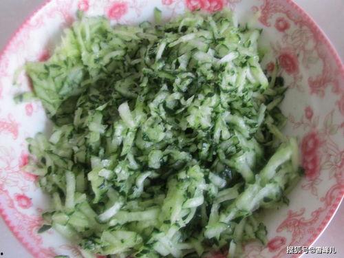 吃瓜馅怎样少出水,轻松减少吃瓜馅出水问题